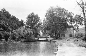 Looking toward Lock 9