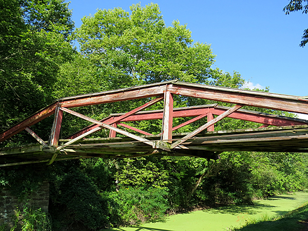 Spahr's camelback bridge
